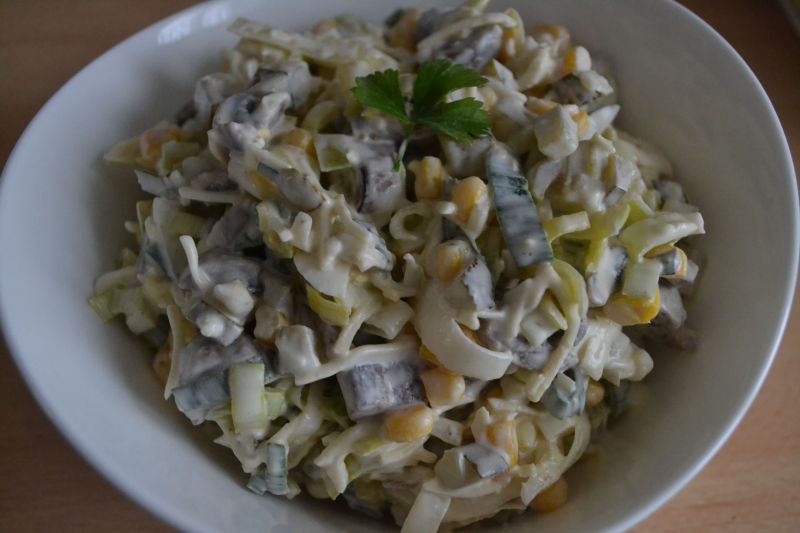 Sałatka z pieczarkami Sałatka z pieczarkami