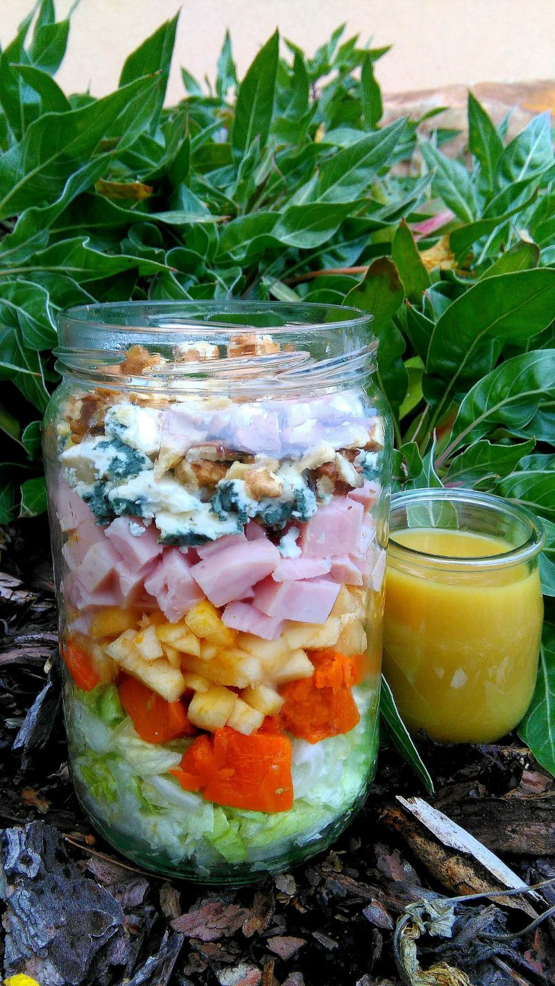 Sałatka z pieczoną dynią i jabłkiem Sałatka z pieczoną dynią i jabłkiem