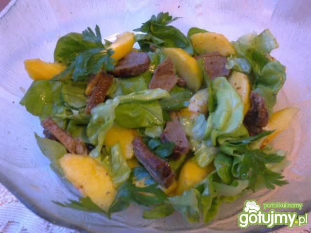 Sałatka z pieczoną kaczką