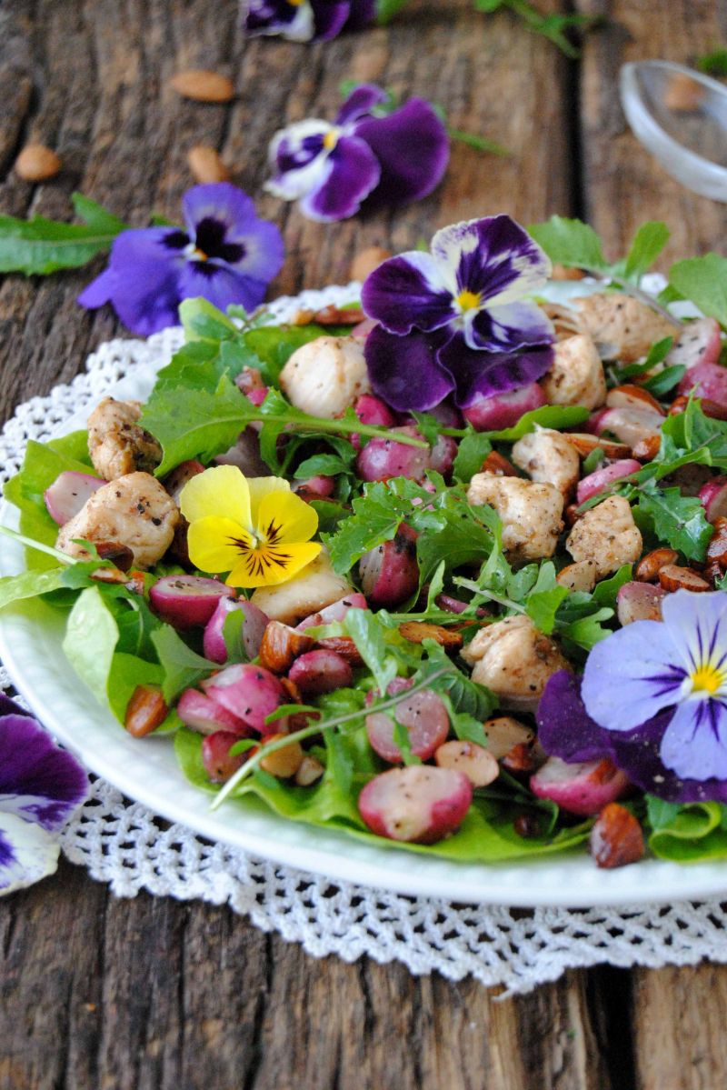 Sałatka z pieczoną rzodkiewką