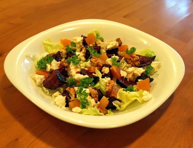 sałatka z pieczonych buraków sałatka z pieczonych buraków