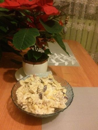 Sałatka z piersią kurczaka  Sałatka z piersią kurczaka