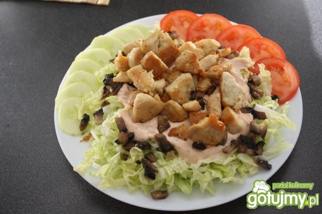Sałatka z piersią kurczaka wg Optymistki