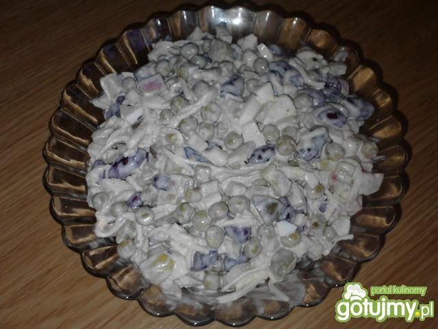 Sałatka z poledwicą konserwową