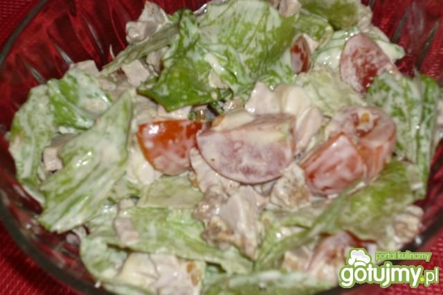 Sałatka z polędwicą pieczoną