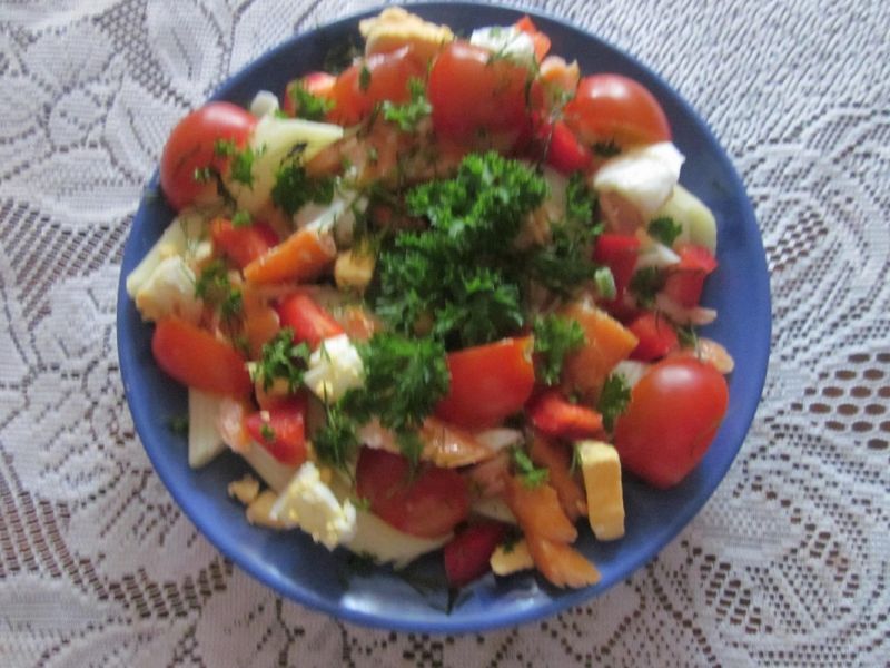  Sałatka  z pomidorkami  cherry