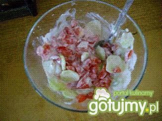 sałatka z pomidorów