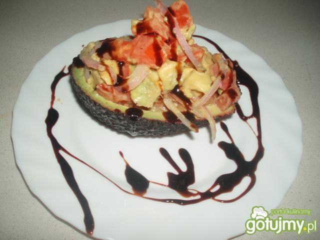 Sałatka z pomidorów i awokado