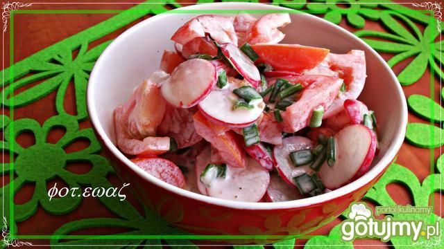 Sałatka z pomidorów i rzodkiewki