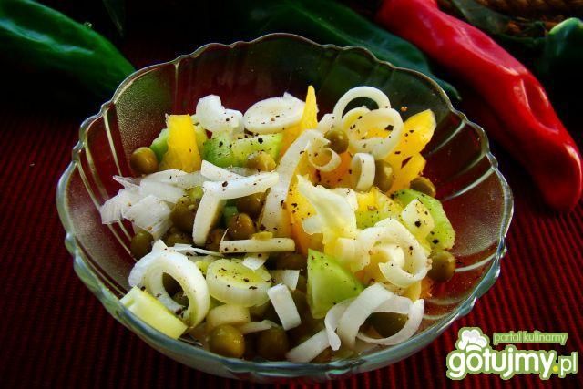 Sałatka z pora i ogórka  Sałatka z pora i ogórka