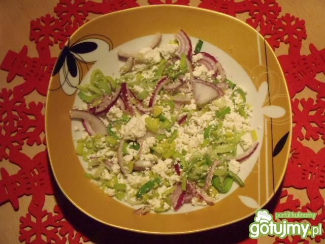 Sałatka z porem i twarogiem