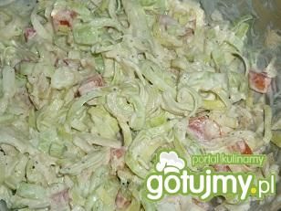 Sałatka z porem, papryką i jabłkiem Sałatka z porem, papryką i jabłkiem