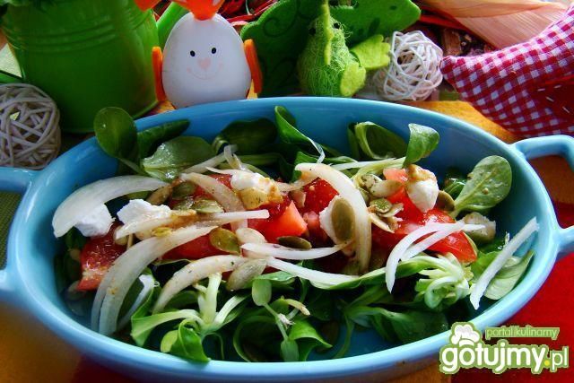 Sałatka z roszponki z pestkami dyni