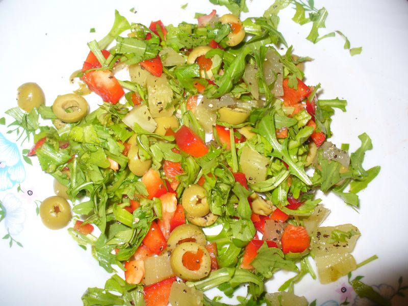 Sałatka z rukolą i papryką Sałatka z rukolą i papryką