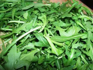 Sałatka z rukoli i cukini  Sałatka z rukoli i cukini