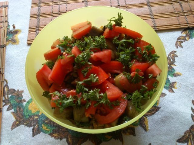 Sałatka z  rydzy i bakłażana Mariel Sałatka z  rydzy i bakłażana Mariel