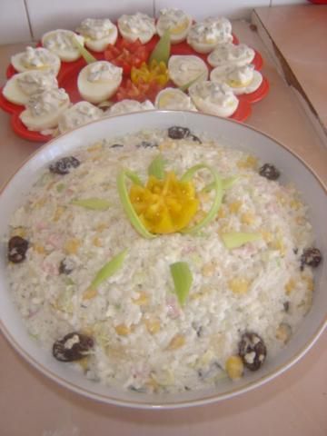 Sałatka z ryżem porem i ananasem