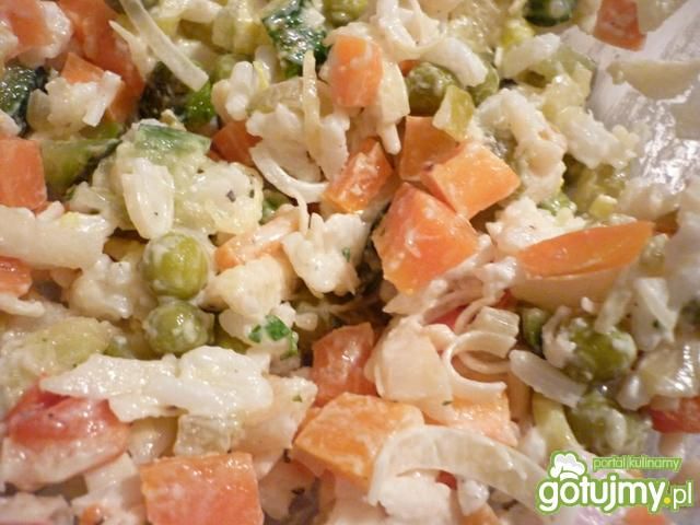 Sałatka z ryżu i warzyw  Sałatka z ryżu i warzyw