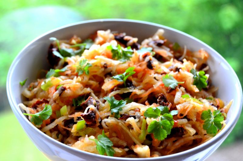 Sałatka z rzepą oraz suszonymi pomidorami Sałatka z rzepą oraz suszonymi pomidorami