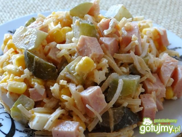 Sałatka z selerem i szynką Sałatka z selerem i szynką