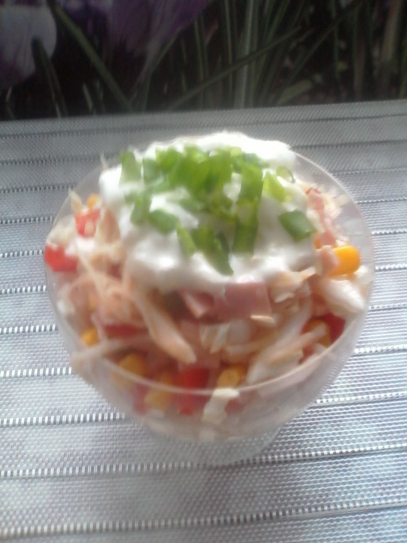 Sałatka z selerem i szynką