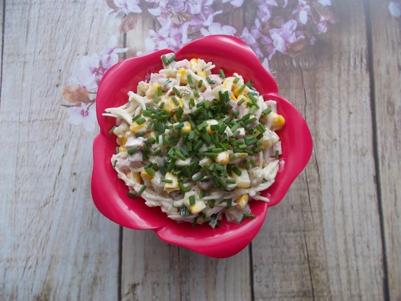 Sałatka z selerem konserwowym