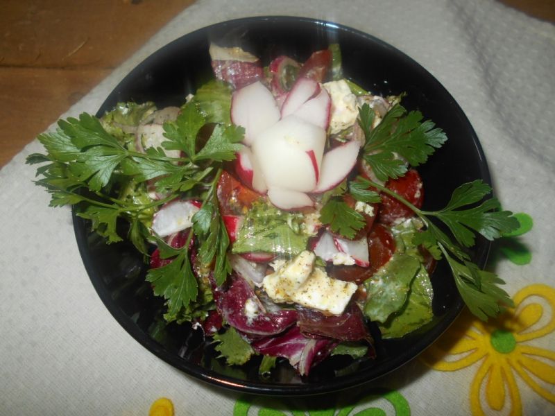 Sałatka z serem feta Sałatka z serem feta