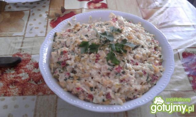 Sałatka z serem i papryką