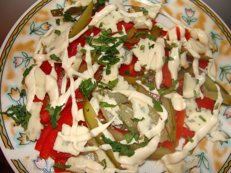 Sałatka z serem lazur