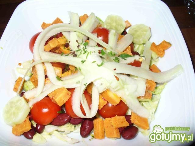 Sałatka z serem meksykańskim Sałatka z serem meksykańskim