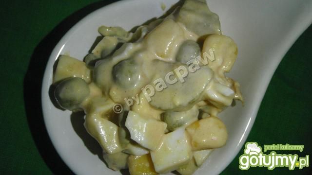 Sałatka z suchą kiełbasą  Sałatka z suchą kiełbasą