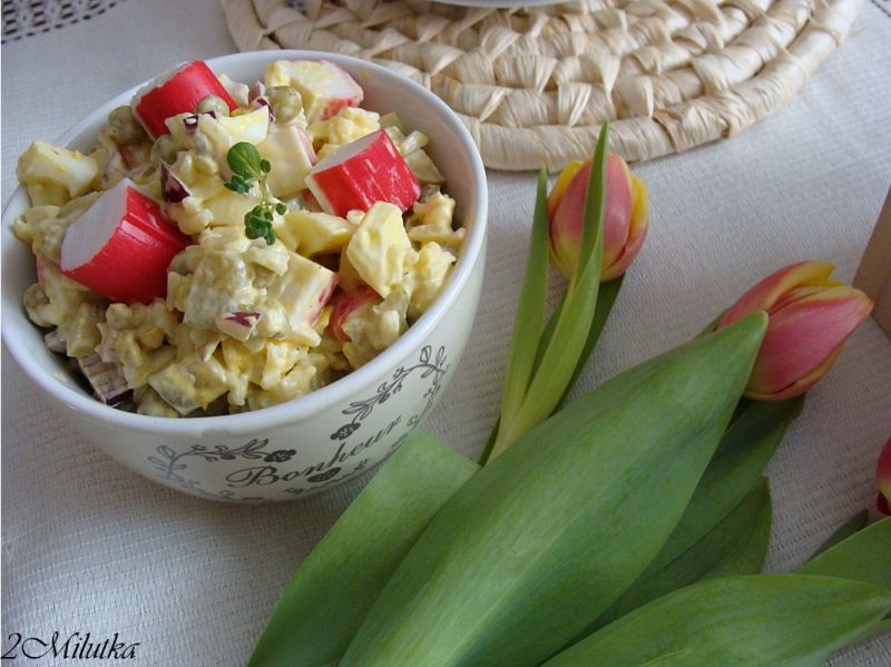 Sałatka  z surimi Sałatka  z surimi