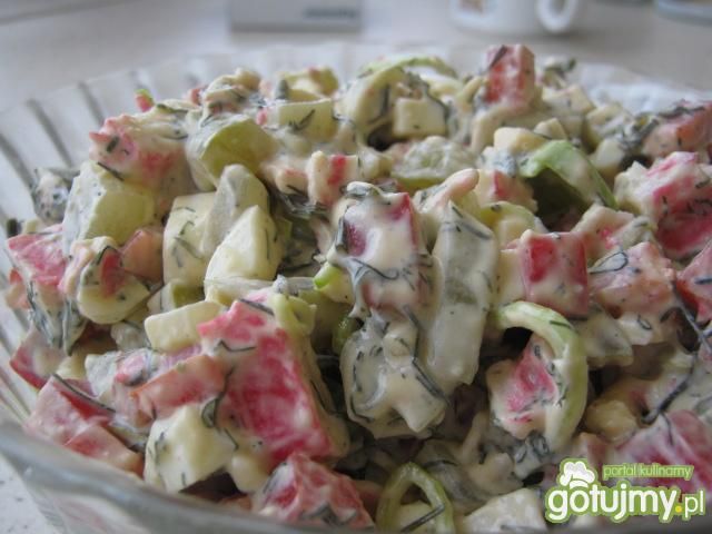 Sałatka z surimi  Sałatka z surimi