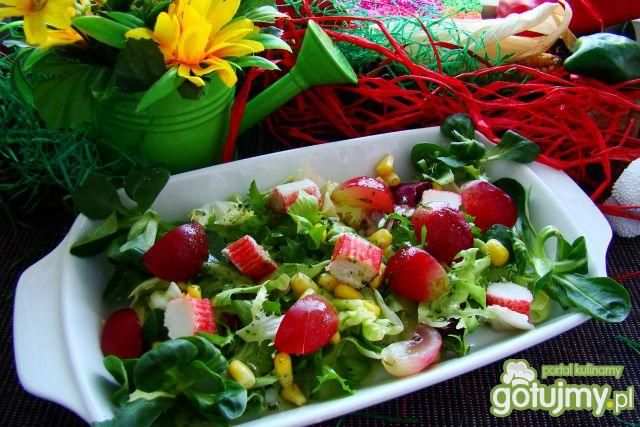Sałatka z surimi i winogronem Sałatka z surimi i winogronem