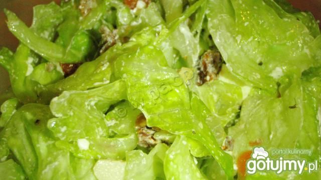 Sałatka z suszonymi pomidorami i fetą  Sałatka z suszonymi pomidorami i fetą