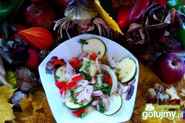 Sałatka z szynką bankietową i ziemniakam