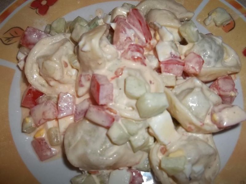 Sałatka z tortellini