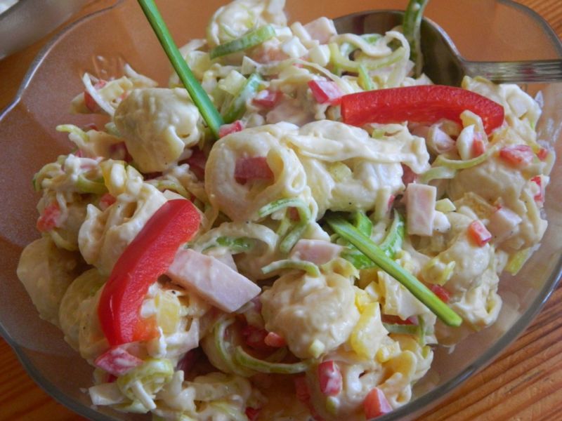 Sałatka z tortellini Sałatka z tortellini