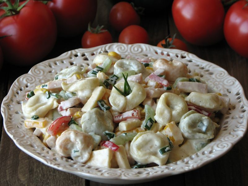 Sałatka z tortellini Sałatka z tortellini