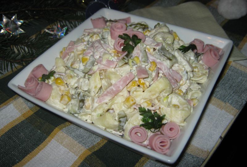 Sałatka z tortellini Sałatka z tortellini