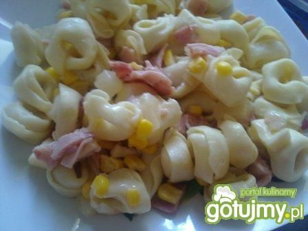 Sałatka z tortellini  4 Sałatka z tortellini  4