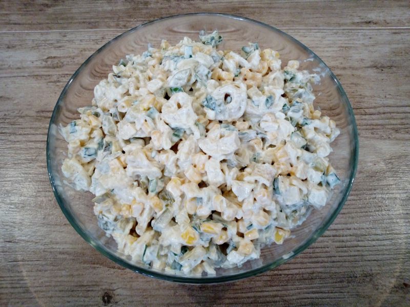 Sałatka z tortellini