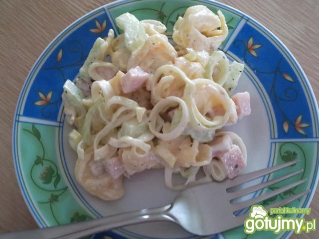 Sałatka z tortellini