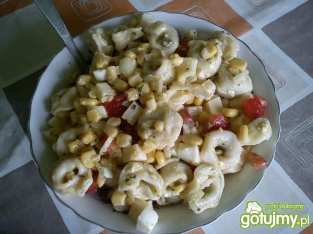 Sałatka z tortellini grzybowymi Sałatka z tortellini grzybowymi