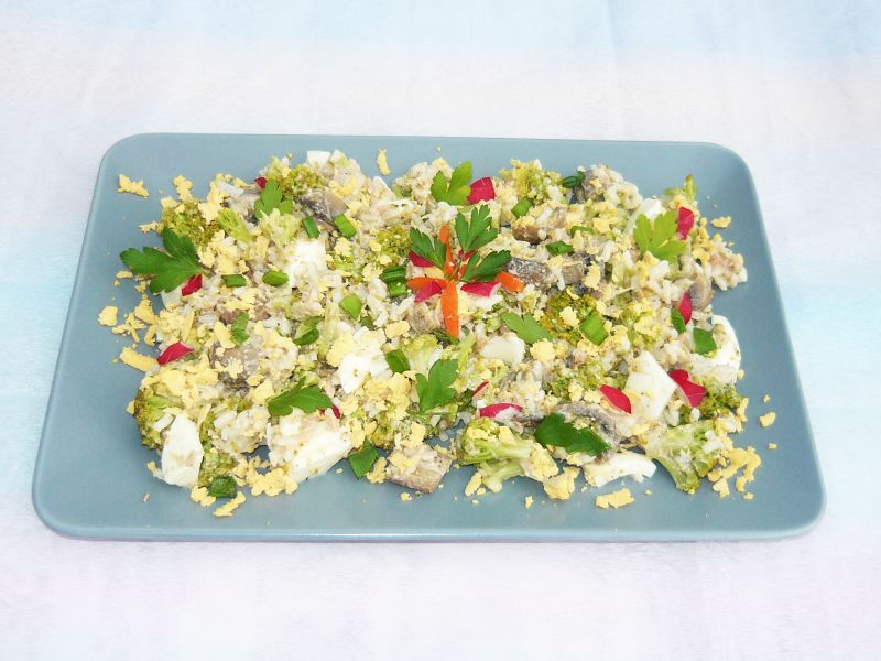 Sałatka z tuńczyka i brokuła Sałatka z tuńczyka i brokuła