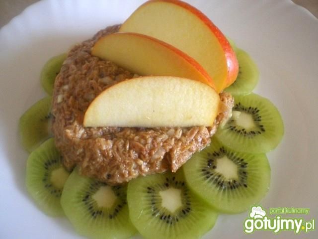 Sałatka z tuńczyka i kiwi Sałatka z tuńczyka i kiwi