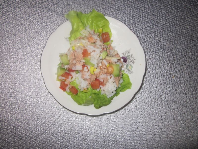 Sałatka z tuńczykiem