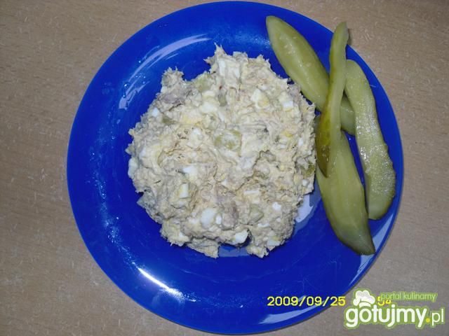 sałatka z tuńczykiem