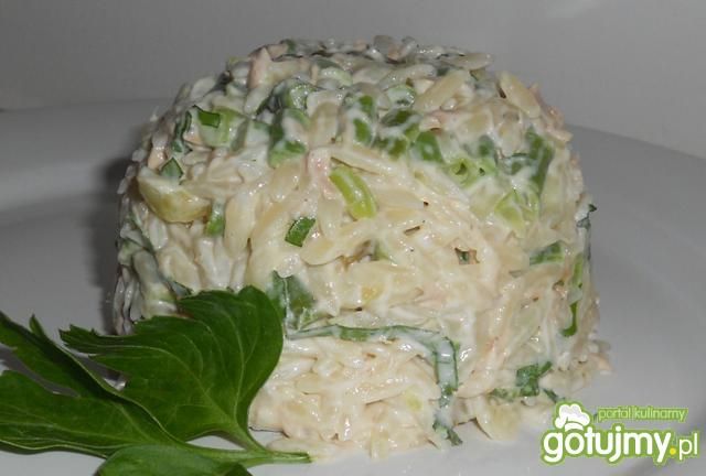 Sałatka z tuńczykiem i fasolką szparagow