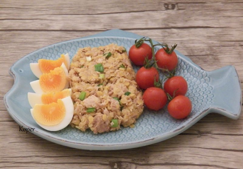 Sałatka z tuńczykiem i soczewicą